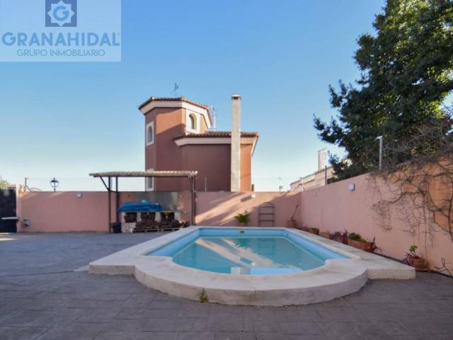 Villa en venta en Albolote