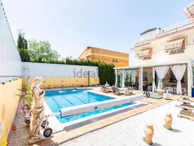 Chalet en venta en Albolote, Granada