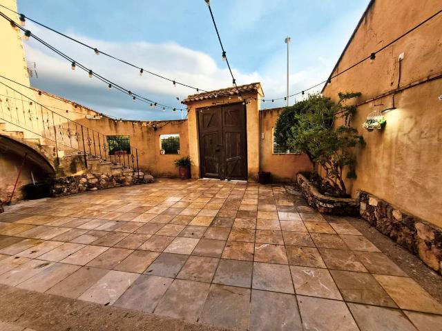 Chalet en venta en La Hoya de Buñol, Valencia