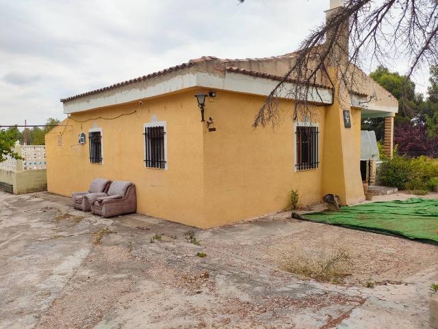 Villa en venta en Alborache