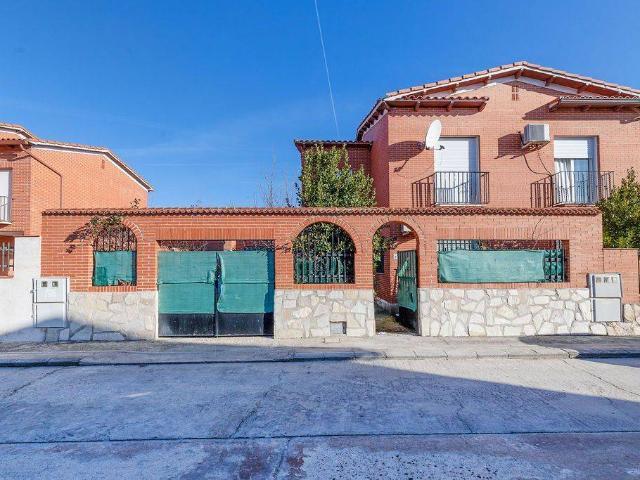 Villa en venta en Alcabón