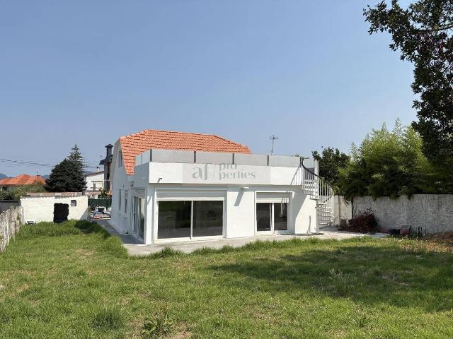 Villa en venta en Vigo, A Divina Pastora