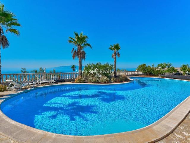 Chalet en venta en Guía de Isora, Canarias