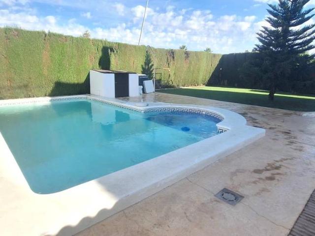 Chalet en venta en Alcalá del Río, Sevilla