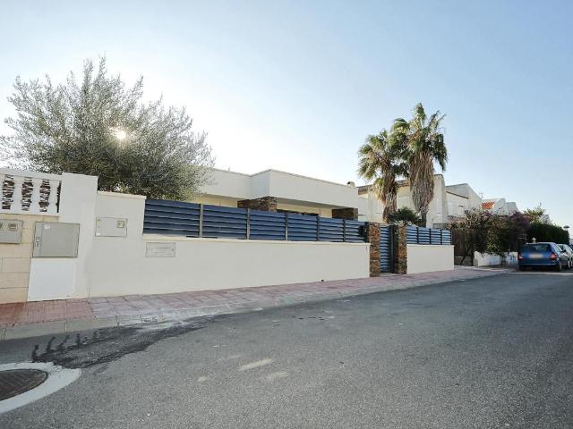 Villa en venta en Alcanar