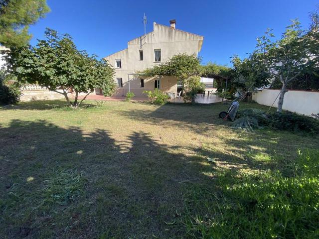 Villa en venta en Alcanar