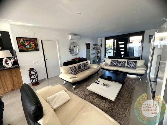 Villa en venta en Alcanar