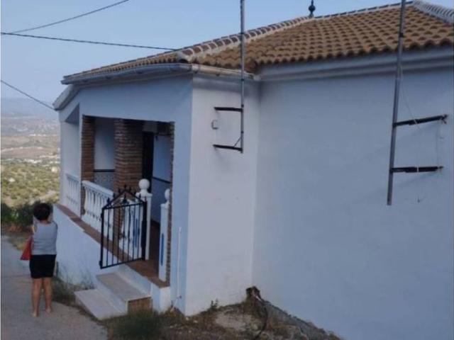 Chalet en venta en Alcaucín