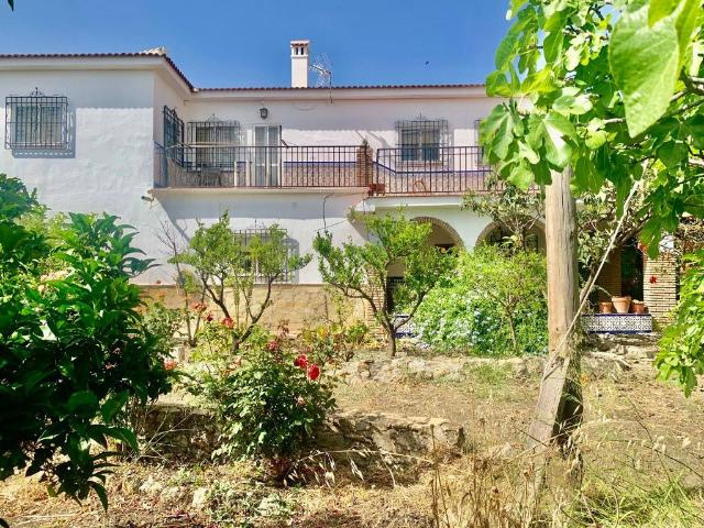 Chalet en venta en Alcaucín