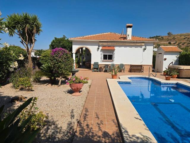 Chalet en venta en Alcaucín