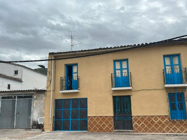 Chalet en venta en Alcaudete, Andalucía