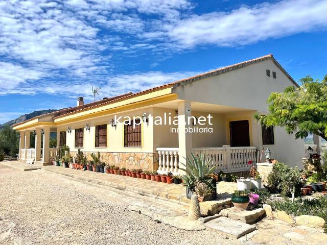 Villa en venta en Alcocer De Planes