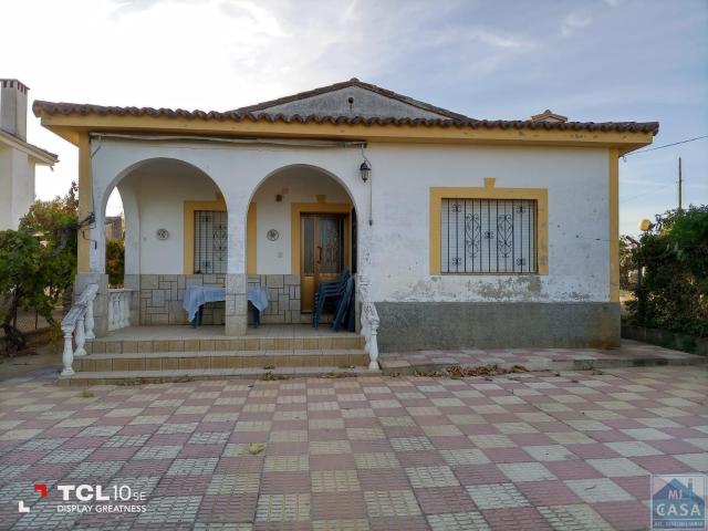 Villa en venta en Alcuéscar