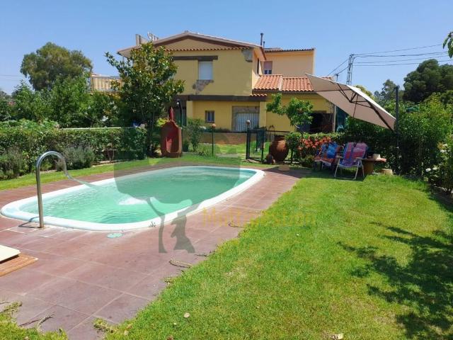 Chalet en venta en Alcuéscar, Extremadura