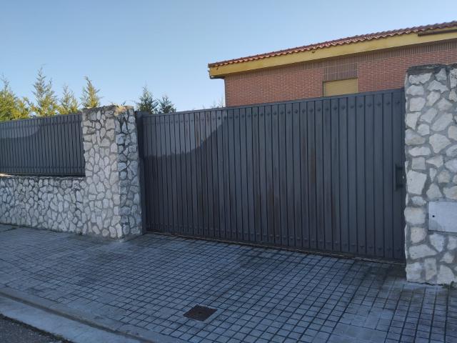 Villa en venta en Aldeamayor De San Martín