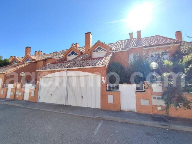 Villa en venta en Aldeamayor De San Martín