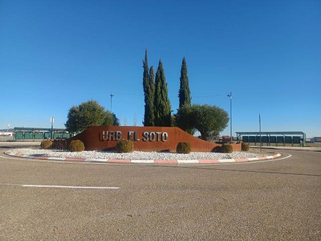 Villa en venta en Aldeamayor De San Martín