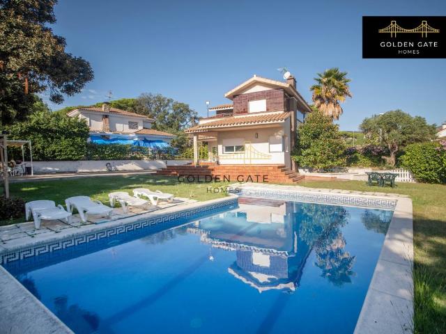 Chalet en venta en Eixample, Maresme