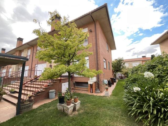 Chalet en venta en Alesanco, La Rioja