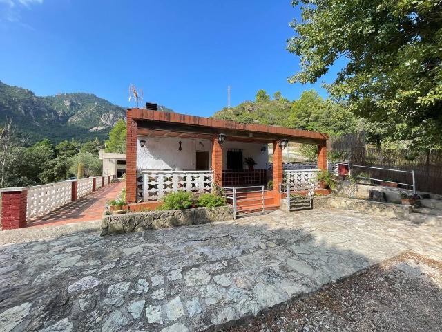 Villa en venta en Alfara De Carles