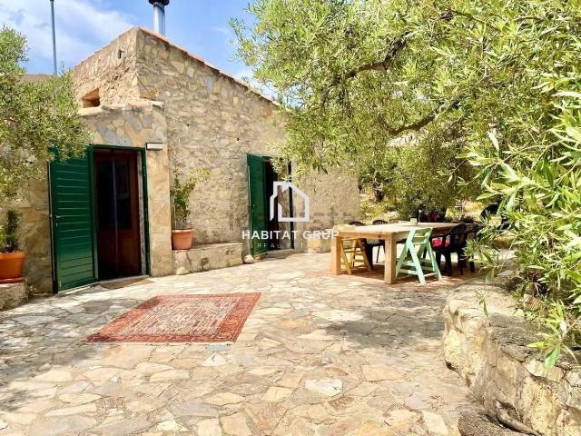 Villa en venta en Alfara De Carles