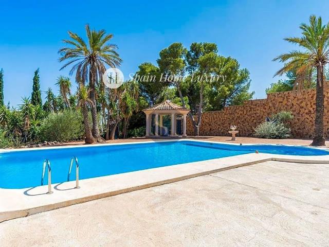 Chalet en venta en l'Horta Nord, Valencia