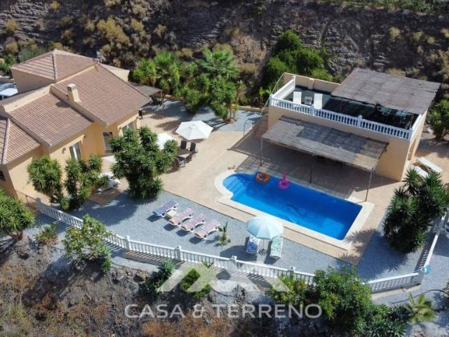 Villa en venta en Algarrobo, Los Llanos