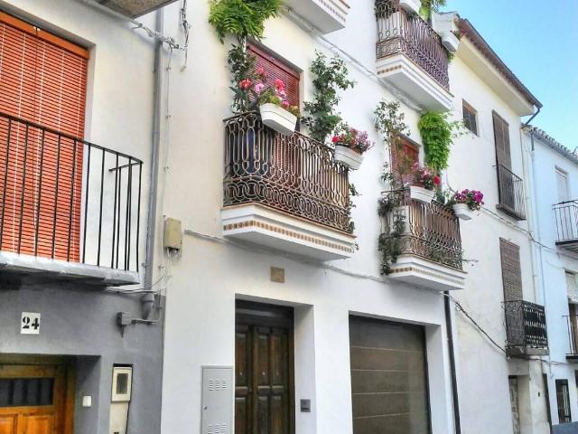 Villa en venta en Alhama De Granada