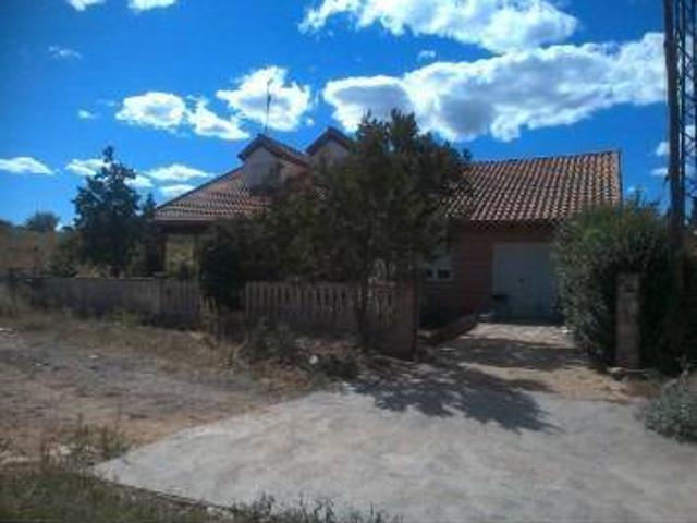 Chalet en venta en Alija Del Infantado, Castilla y León