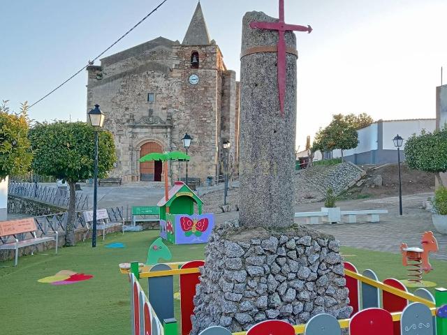 Chalet en venta en Aljucén, Badajoz