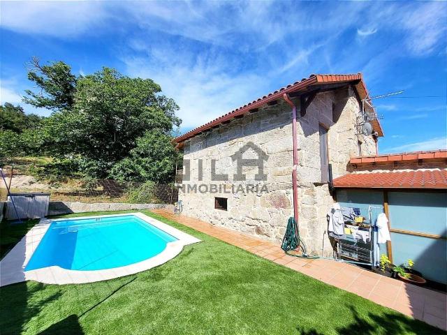 Villa en venta en Allariz
