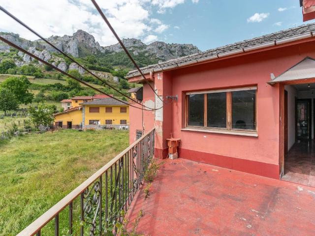 Chalet en venta en Aller, Asturias