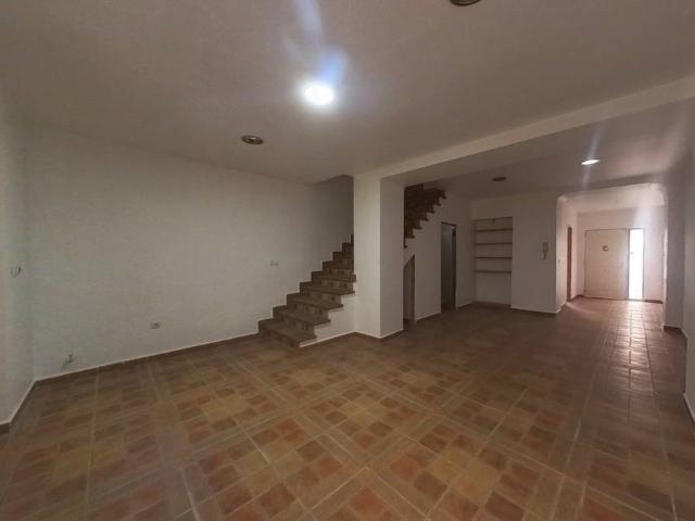 Chalet en venta en Almansa, Castilla-La Mancha