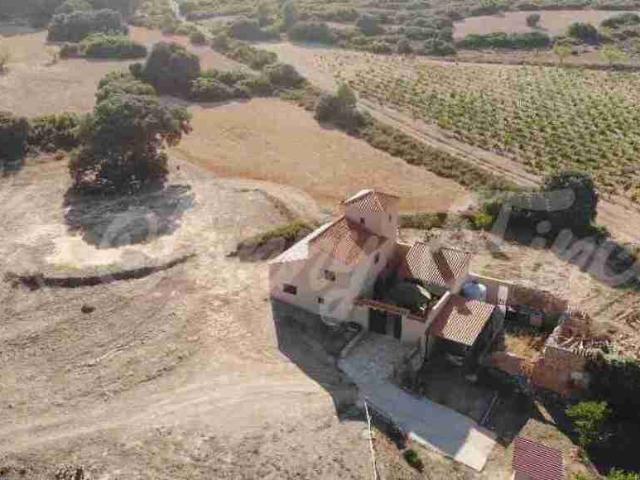 Chalet en venta en Almansa, Castilla-La Mancha