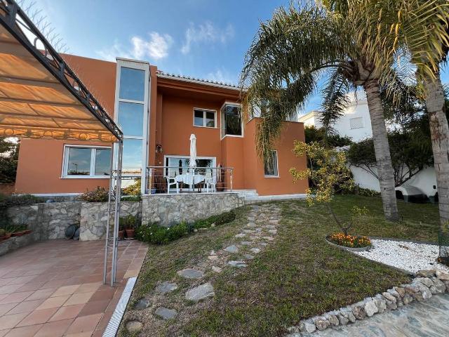 Chalet en venta en Capuchinos, La Axarquía