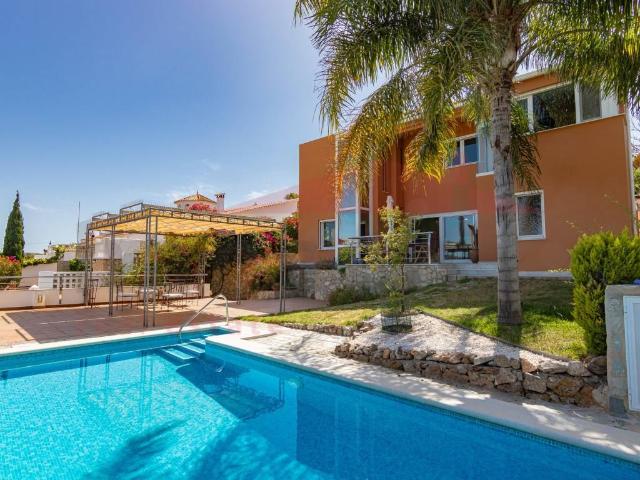 Villa en venta en Vélez-málaga, Capuchinos