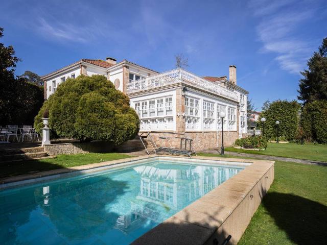 Chalet en venta en Cordeda, A Coruña