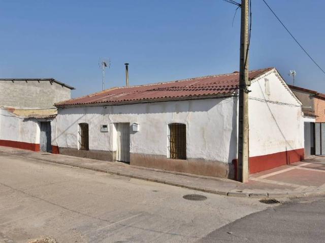 Chalet en venta en Almenara De Adaja, Castilla y León