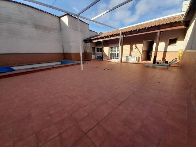 Villa en venta en Almodóvar Del Campo