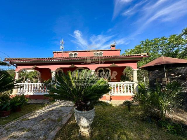 Chalet en venta en Almodóvar del Río, Córdoba