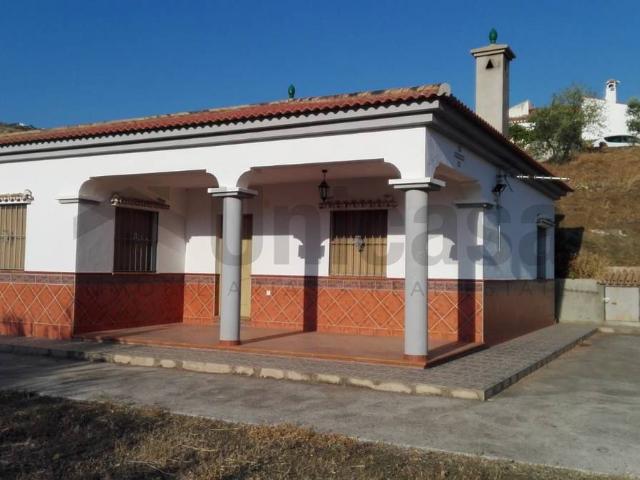 Chalet en venta en Almogía, Málaga