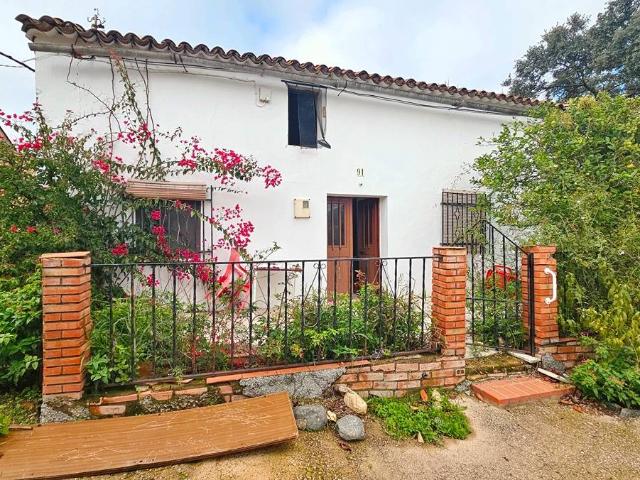 Villa en venta en Almonaster La Real