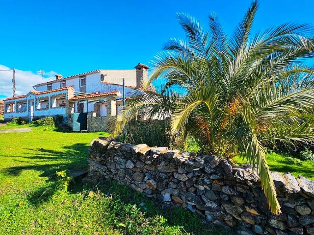 Chalet en venta en Almonaster La Real, Huelva