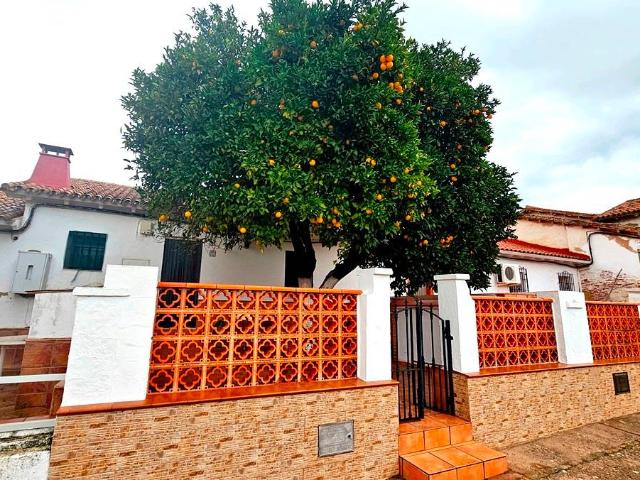 Villa en venta en Almonaster La Real