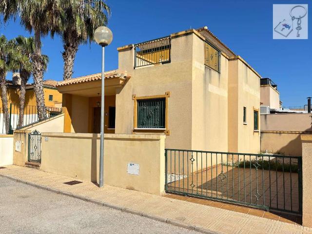 Chalet en venta en Centro, el Baix Segura / La Vega Baja