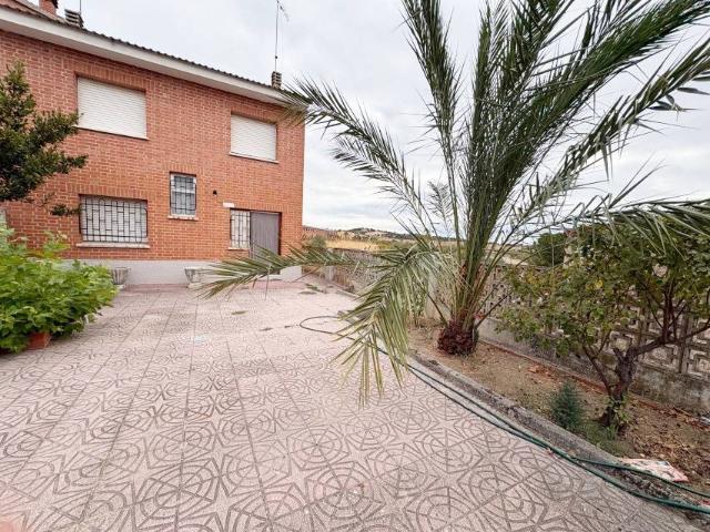 Chalet en venta en Almorox, Toledo