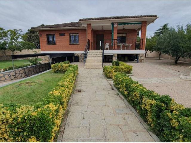 Chalet en venta en Almorox, Toledo