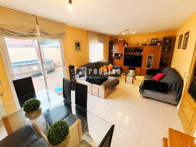 Chalet en venta en Alovera, Castilla-La Mancha
