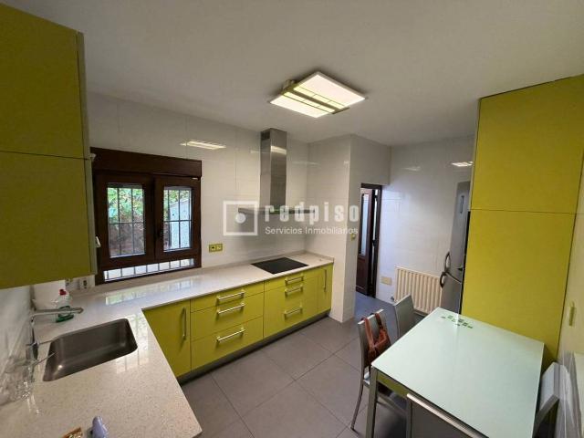 Chalet en venta en Alovera, Castilla-La Mancha