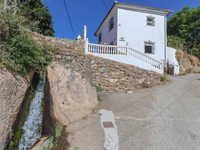 Chalet en venta en Alozaina, Málaga